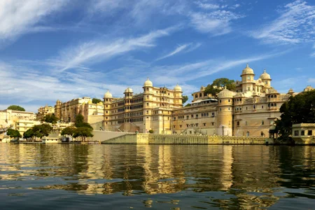 Udaipur With Sam Desert 3 Days Tour By Car